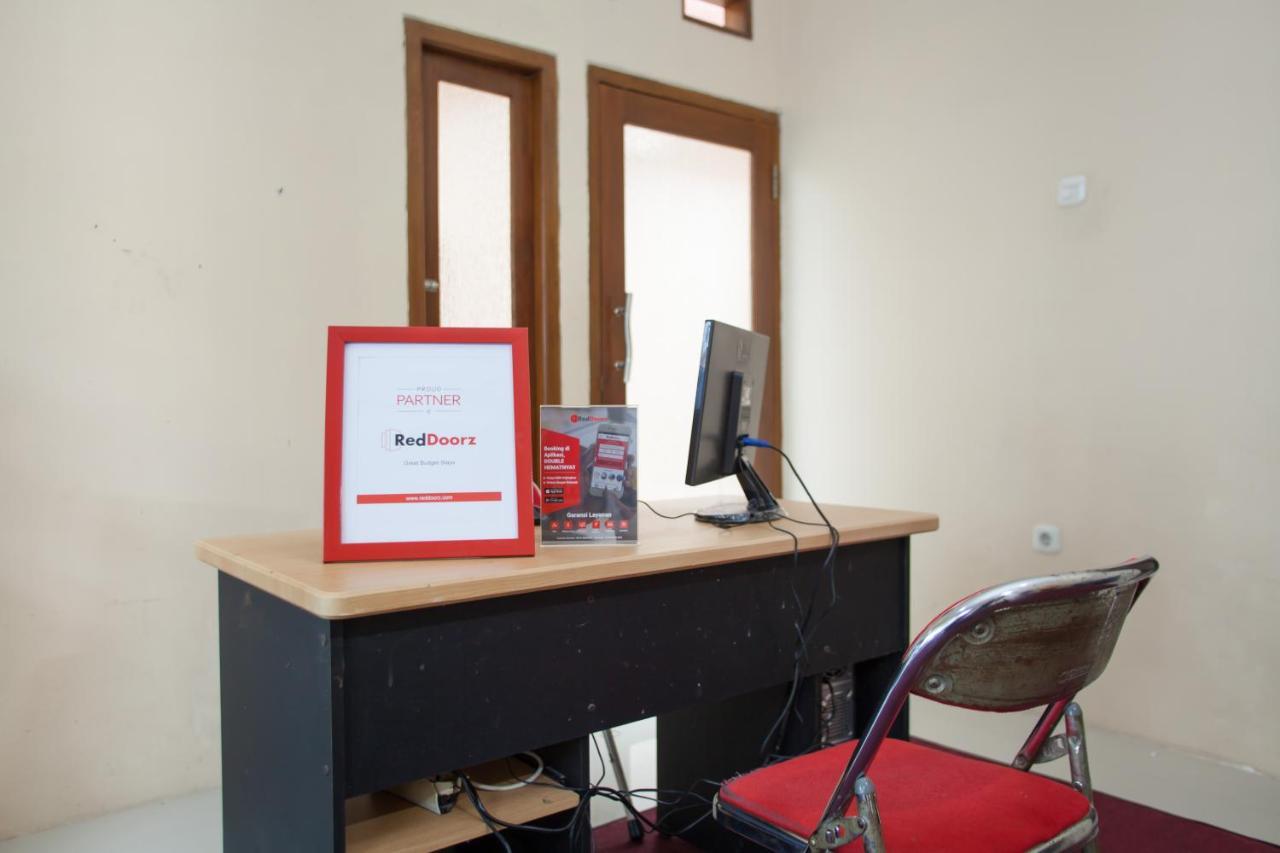 Reddoorz Syariah Near Untag Banyuwangi Hotel Banyuwangi  Ngoại thất bức ảnh